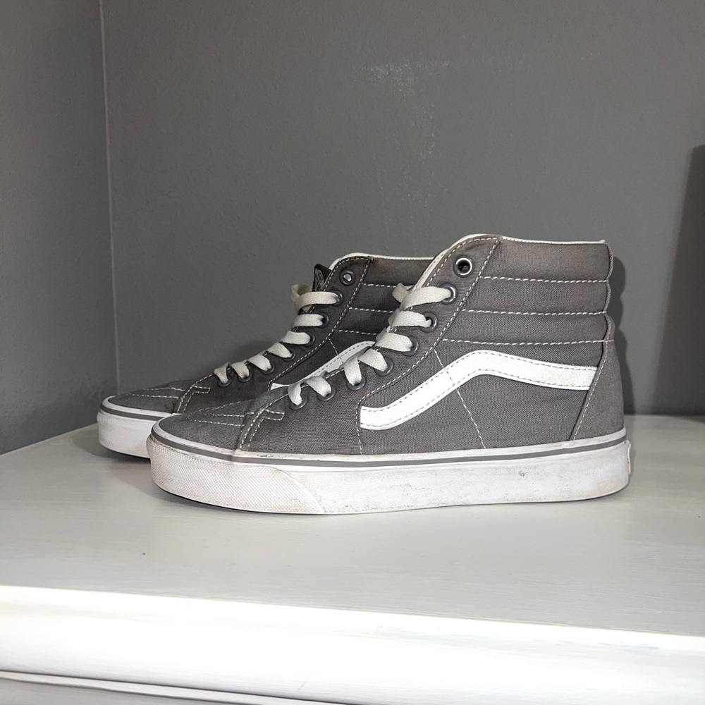 Vans Sk8-Hi Tapered Canvas Shoe in Light Gray